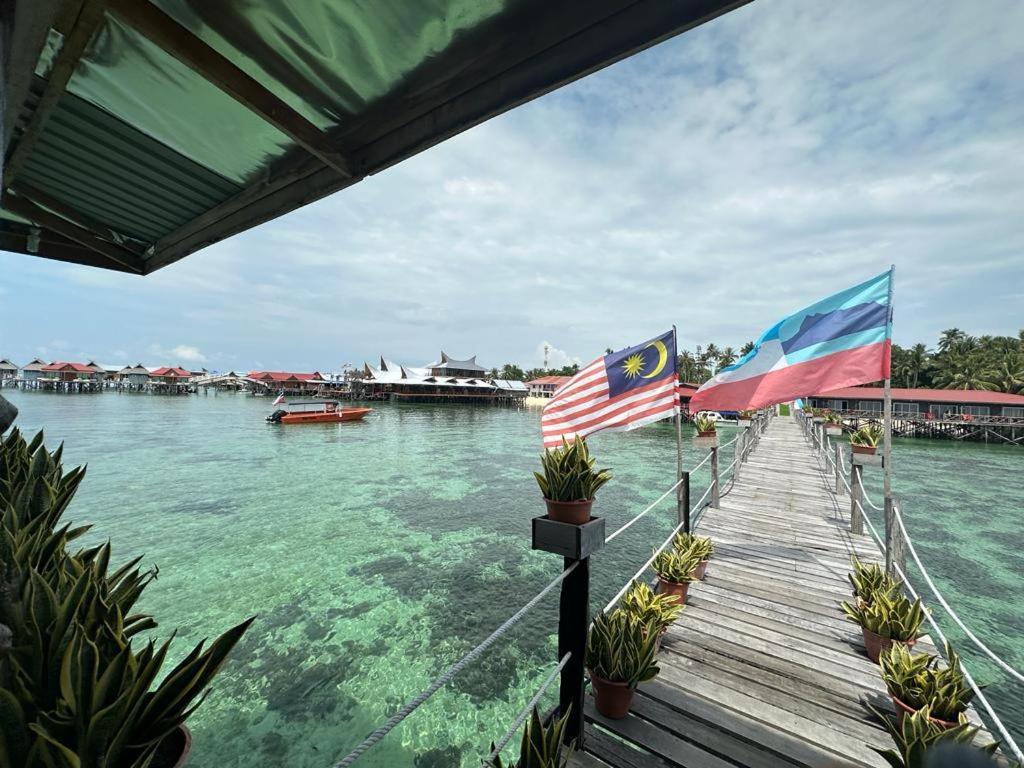 Apartamento Mabul Backpackers Mabul Island Exterior foto